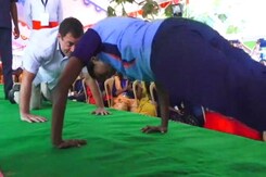 Rahul Gandhi Takes Up "Push-Ups" Challenge In Tamil Nadu. Watch Rahul Gandhi Takes Up "Push-Ups" Challenge In Tamil Nadu. Watch