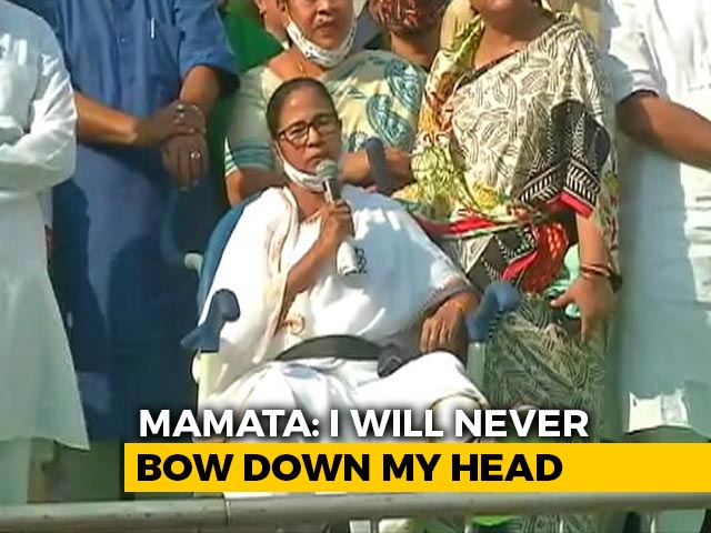 "Won't Bow Down": On Wheelchair, Mamata Banerjee Holds Rally In Kolkata