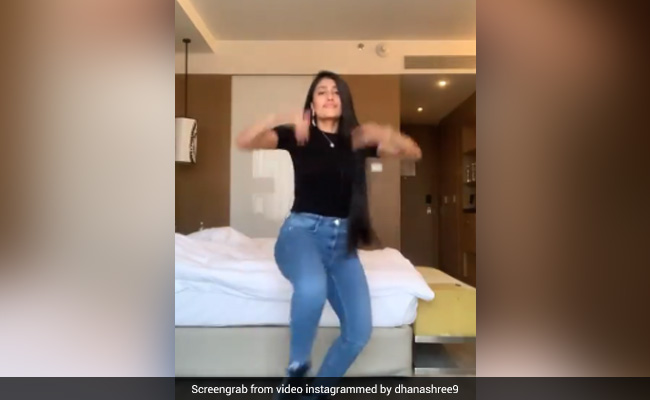 धनाश्री वर्मा ने जस्सी गिल का सॉन्ग Oye Hoye Hoye पर फिर से किया जमकर डांस, देखें Video