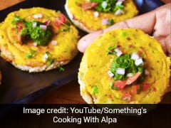 This No-Fry, Aloo-Besan-Chutney Toast Is Our Favorite Breakfast Recipe Right Now! This No-Fry, Aloo-Besan-Chutney Toast Is Our Favorite Breakfast Recipe Right Now!