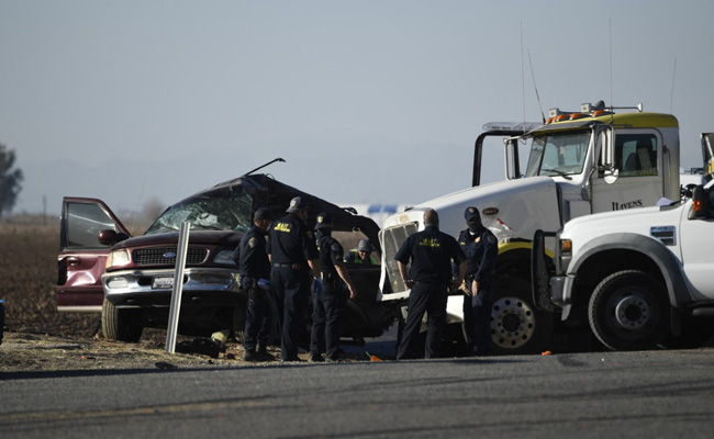 13 Dead In Deadly Highway Crash In US, SUV In Flames