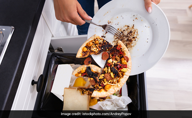 World Throws Away Around 1 Billion Tonnes Of Food Each Year: Report