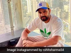 Caught On Cam: Rohit Sharma Eating In Between Match Leaves Internet In Splits Caught On Cam: Rohit Sharma Eating In Between Match Leaves Internet In Splits