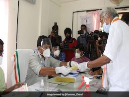Ex-Kerala Chief Minister Oomen Chandy Files Nomination For Puthuppally Seat Ex-Kerala Chief Minister Oomen Chandy Files Nomination For Puthuppally Seat