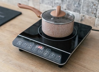 Customer Gets Defective Induction Stove From Blinkit, Replaced After Complaint On X Goes Viral