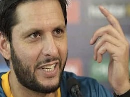 शाहिद अफरीदी ने 17 साल बाद किया चौंकाने वाला खुलासा, पिच से छेड़छाड़ करने की बात कबूली शाहिद अफरीदी ने 17 साल बाद किया चौंकाने वाला खुलासा, पिच से छेड़छाड़ करने की बात कबूली