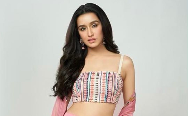 Shraddha Kapoor Is Ready For Summer In A Stylish Pastel Toned Co-ord Set