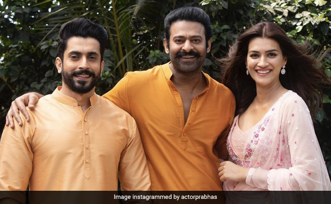 Kriti Sanon And Sunny Singh Join The Cast Of Prabhas And Saif Ali Khan's <i>Adipurush</i>
