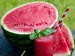 Watermelon Health Benefits: गर्मियों में तरबूज खाने के हैरान करने वाले फायदे Watermelon Health Benefits: गर्मियों में तरबूज खाने के हैरान करने वाले फायदे