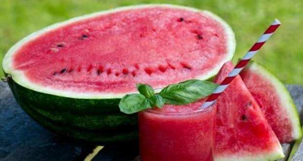 Benefits Of Watermelon: तरबूज हाई ब्लड प्रेशर को कंट्रोल करने में है कमाल, सूजन को दूर कर कैंसर से करता है बचाव