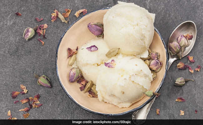 Watch: No Cream, No Condensed Milk, Here's The Easiest Vanilla Ice-Cream Recipe To Try At Home