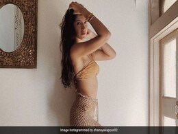 In Filter Vs Reality, Shanaya Kapoor "Embracing Her Truest Self" Is The Real Winner In Filter Vs Reality, Shanaya Kapoor "Embracing Her Truest Self" Is The Real Winner