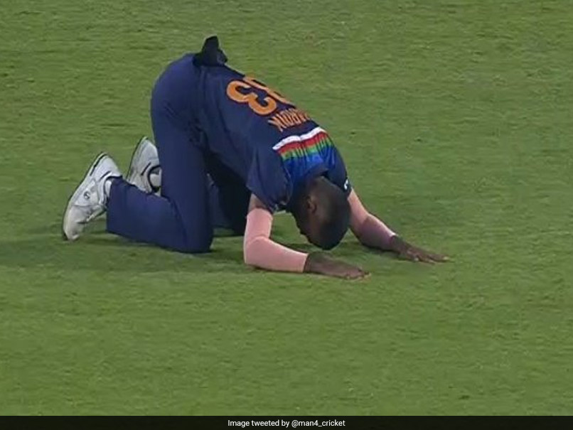 Watch: Hardik Pandya Bows Down To Shikhar Dhawan After He Takes Ben Stokes Catch