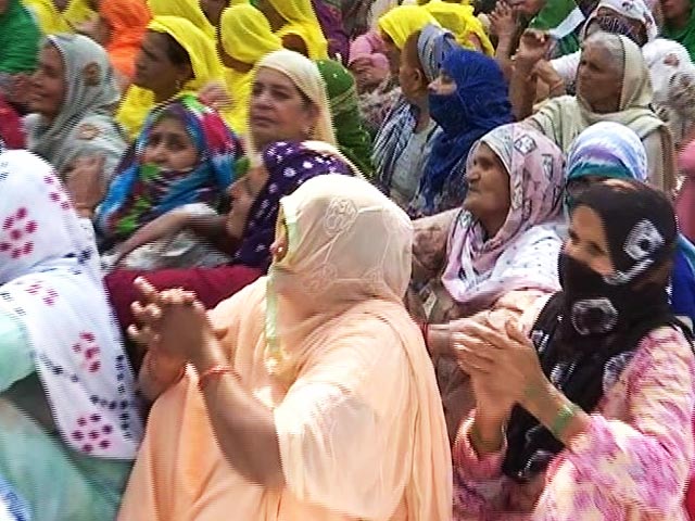 On Women's Day, Women Farmers At Protest Sites