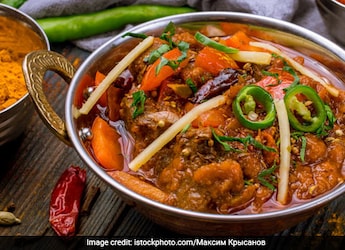 Homemade Badam Gosht Korma Recipe: A Rich And Hearty Mutton Dish Fit For A Royal Fare Homemade Badam Gosht Korma Recipe: A Rich And Hearty Mutton Dish Fit For A Royal Fare