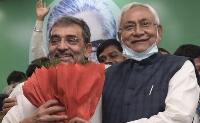 "He Is Feeling Suffocated In Grand Alliance": Nitish Kumar's Former Aide