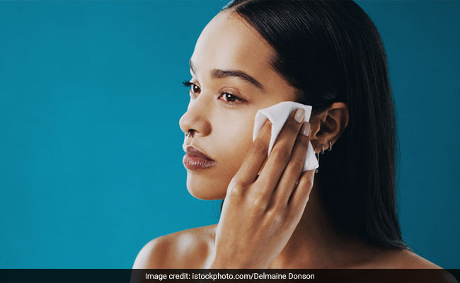 10 Best Toners To Keep Your Skin Toxin Free