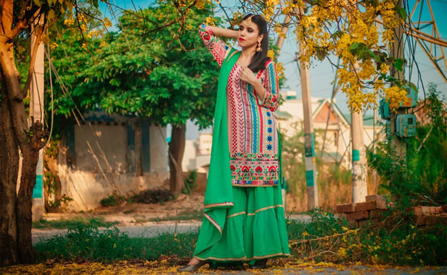 10 Sharara Suits You Need To Bookmark To Nail Wedding Style