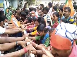 बंगाल BJP में भितरघात? कहीं कैंडिडेट के खिलाफ विरोध-प्रदर्शन, तोड़फोड़ तो कहीं प्रत्याशी ने लौटाए टिकट बंगाल BJP में भितरघात? कहीं कैंडिडेट के खिलाफ विरोध-प्रदर्शन, तोड़फोड़ तो कहीं प्रत्याशी ने लौटाए टिकट