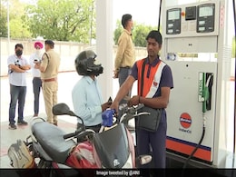 राजस्थान जेल परिसर में बने 6 पेट्रोल पंप पर काम कर रहे हैं 100 से ज्यादा कैदी, दी जाती है सैलरी राजस्थान जेल परिसर में बने 6 पेट्रोल पंप पर काम कर रहे हैं 100 से ज्यादा कैदी, दी जाती है सैलरी