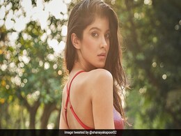 Here's What Shanaya Kapoor's Besties Suhana Khan, Ananya Panday And Navya Naveli Nanda Wrote On Her Bollywood Debut Here's What Shanaya Kapoor's Besties Suhana Khan, Ananya Panday And Navya Naveli Nanda Wrote On Her Bollywood Debut