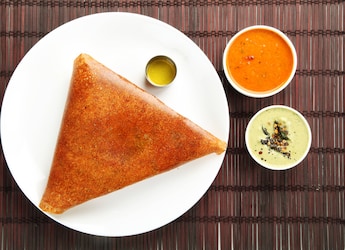 Dosa For Healthy Hair? This Dosa-Chutney Combo Will Nourish Your Hair From Within Dosa For Healthy Hair? This Dosa-Chutney Combo Will Nourish Your Hair From Within