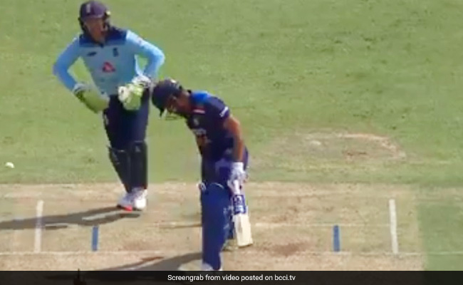 Ind vs Eng: आदिल रशीद की 'सुपर गुगली' में फंसे रोहित, गच्चा खाकर हो गए बोल्ड, देखते रह गए पिच को..देखें Video