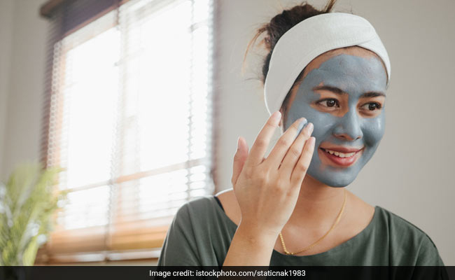 Best Facial Kits For Dry Skin: 8 Dry Skin Treatments For Nourished Hydration At Home