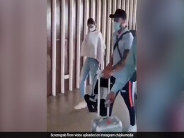 Anushka Sharma-Virat Kohli With Daughter Vamika And Hardik Pandya-Natasa Stankovic With Son Agastya Fly To Pune Anushka Sharma-Virat Kohli With Daughter Vamika And Hardik Pandya-Natasa Stankovic With Son Agastya Fly To Pune