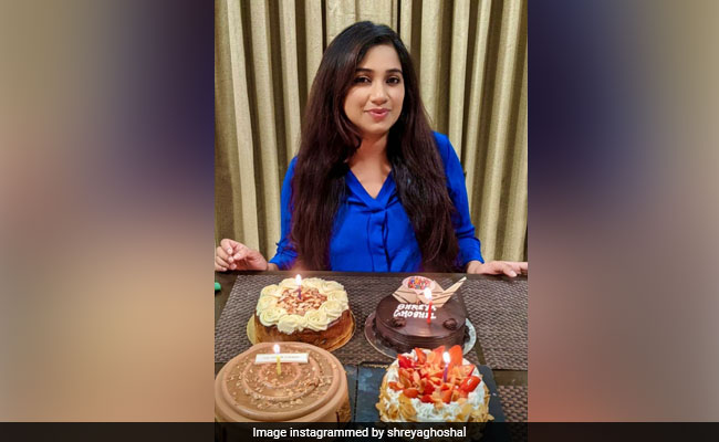 Here's How Mom-To-Be Shreya Ghoshal Celebrated Her Birthday