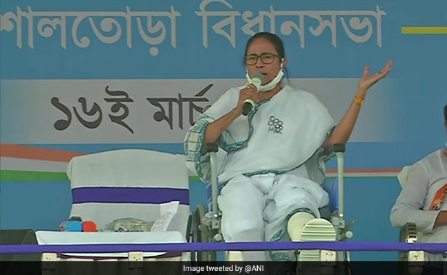 "Amit Shah Getting Frustrated Over Poor Rally Turnout": Mamata Banerjee
