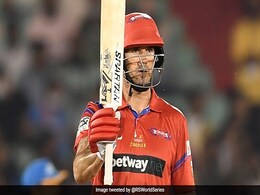 केविन पीटरसन ने ताबड़तोड़ अर्धशतक जमाने के बाद कहा- 'हम T20 सीरीज खेलने को तैयार..' केविन पीटरसन ने ताबड़तोड़ अर्धशतक जमाने के बाद कहा- 'हम T20 सीरीज खेलने को तैयार..'