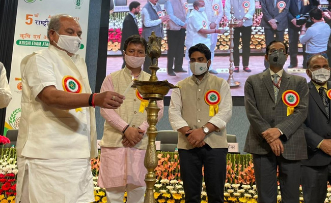 विपक्ष क्या किसानों का अहित करके सियासी मंसूबे पूरे करेगा,कृषि मंत्री ने पूछे ये अहम सवाल...