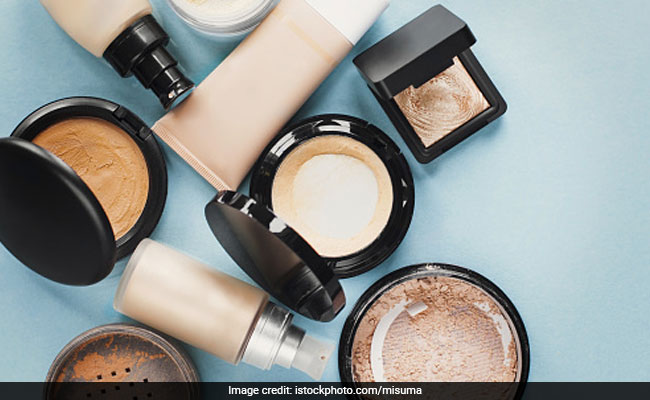 How To Pick The Right Foundation For Your Summer Makeup Routine