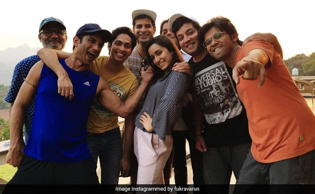 "This One Is For You Sushant": <i>Chhichhore</i> Stars Dedicate National Award To The Late Actor