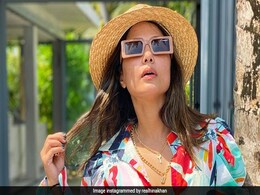 हिना खान बॉयफ्रेंड रॉकी के साथ मालदीव में मना रही हैं छुट्टियां, देखें खूबसूरत Photos हिना खान बॉयफ्रेंड रॉकी के साथ मालदीव में मना रही हैं छुट्टियां, देखें खूबसूरत Photos