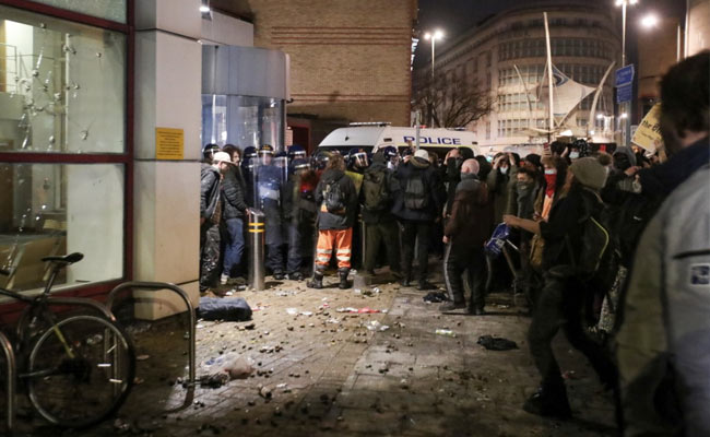 Cops Hurt, Vehicles Set Afire In Protest Against Policing Bill In England