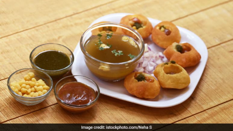 Pani Puri: क्या आप जानते हैं पानी पूरी के 5 अलग और दिलचस्प नाम? Pani Puri: क्या आप जानते हैं पानी पूरी के 5 अलग और दिलचस्प नाम?