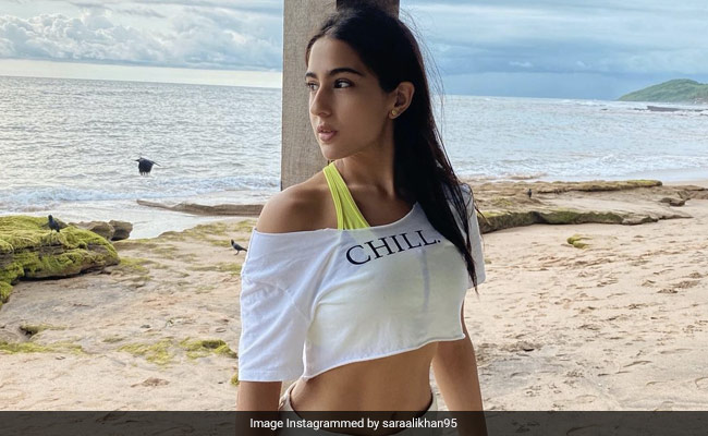 Sara Ali Khan Says "Hakuna Matata" From Her Beach Vacation. See Pics