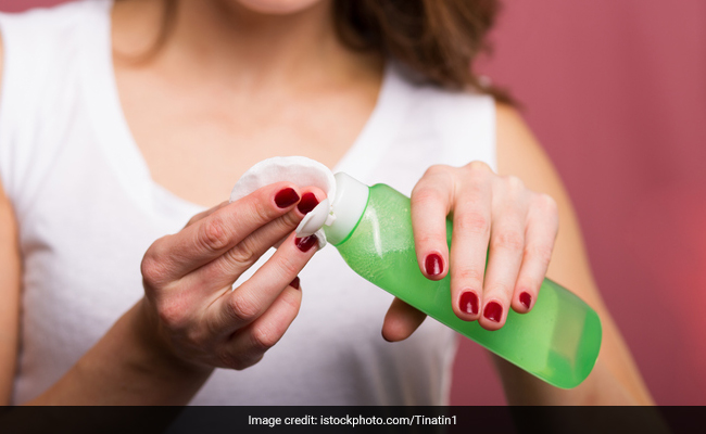 A Buying Guide For Skin Toners According To Your Skin Type