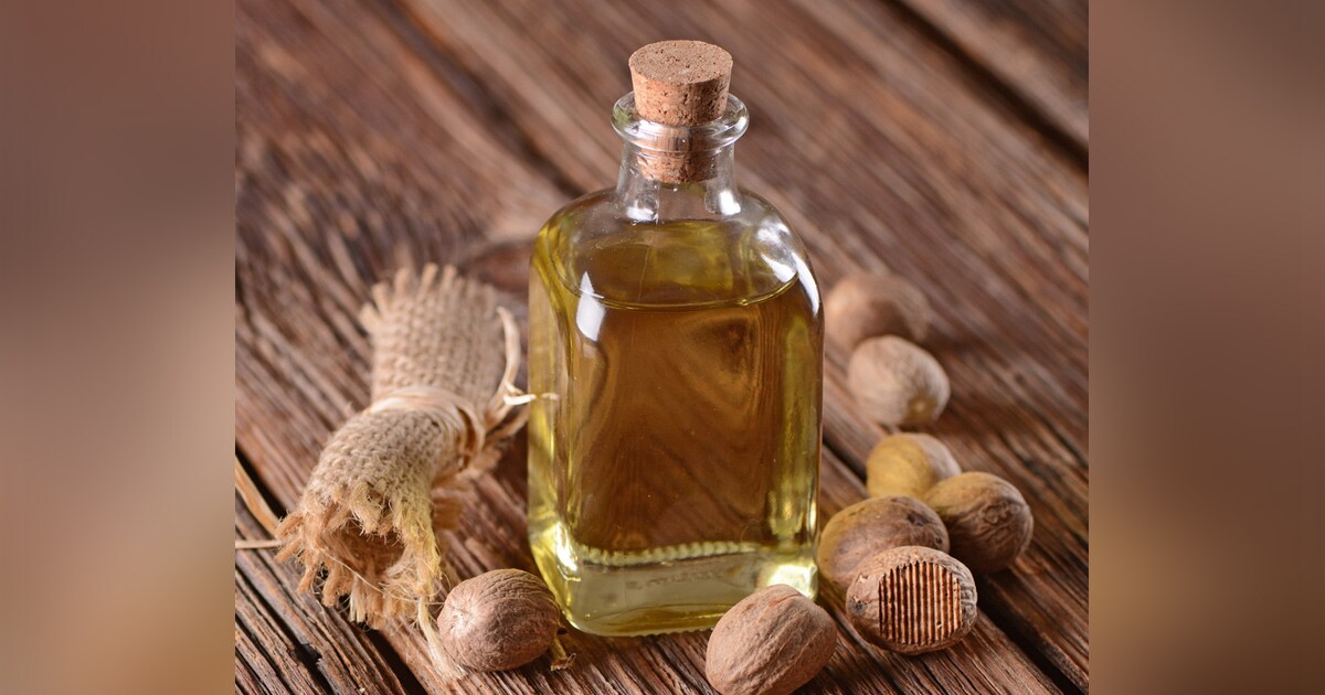 Nutmeg Oil Benefits जायफल तेल के फायदे