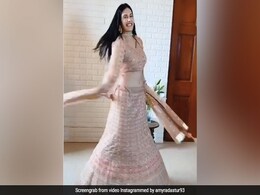 Amyra Dastur ने 'तरीफां' सॉन्ग पर यूं झूमकर किया डांस, बार-बार देखा जा रहा Video Amyra Dastur ने 'तरीफां' सॉन्ग पर यूं झूमकर किया डांस, बार-बार देखा जा रहा Video
