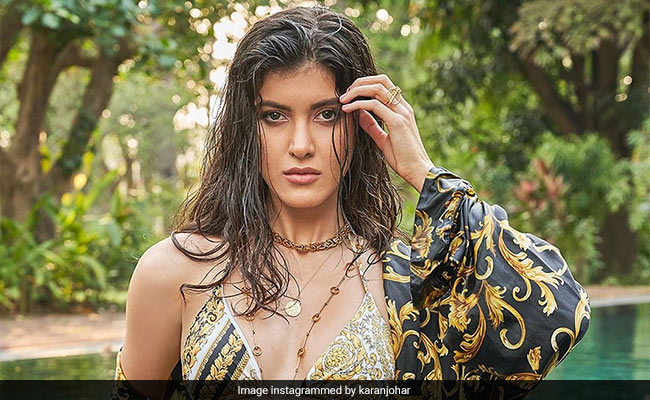 Shanaya Kapoor To Make Her Bollywood Debut With Karan Johar's Dharma Productions