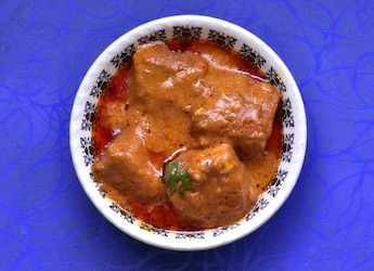 Chhanar Kaliya: A Paneer Recipe You Should Make For An Authentic Bengali Feast Chhanar Kaliya: A Paneer Recipe You Should Make For An Authentic Bengali Feast