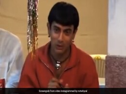 ‘लगान’ की पूरी कास्ट कर रही थी गाने की रिहर्सल, आमिर खान ने बीच में कर दी यह गलती, पुराना Video Viral ‘लगान’ की पूरी कास्ट कर रही थी गाने की रिहर्सल, आमिर खान ने बीच में कर दी यह गलती, पुराना Video Viral