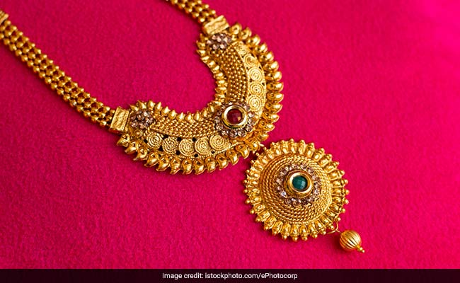 These Stylish Temple Jewellery Can Elevate Your Traditional Outfits