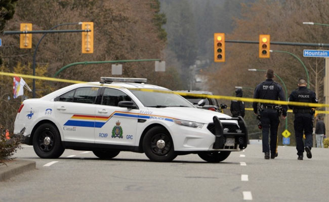 1 Dead, Multiple Wounded In Stabbing At Canada Library; Suspect Arrested