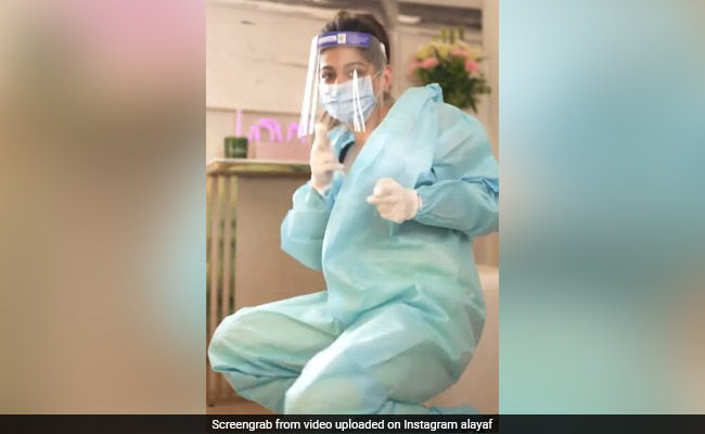 Alaya Furniturewalla's Viral Challenge Video Cracks Up Internet, Including Ayushmann Khurrana, Arjun Kapoor