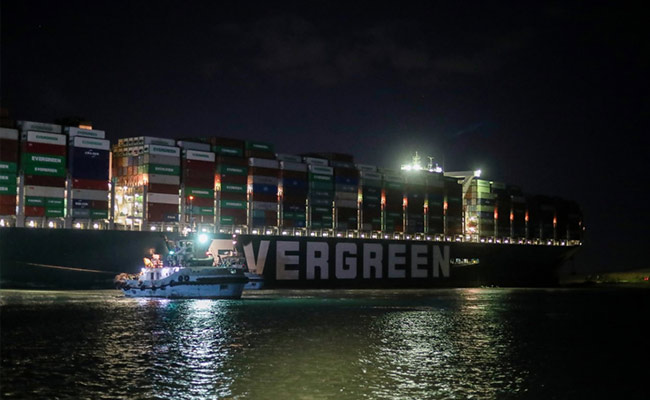 Tugs, Dredgers Still Struggle To Free Ship Blocking Suez Canal