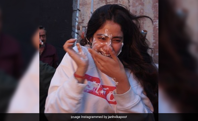Inside Janhvi Kapoor's Birthday Celebrations With Dad Boney Kapoor And Others